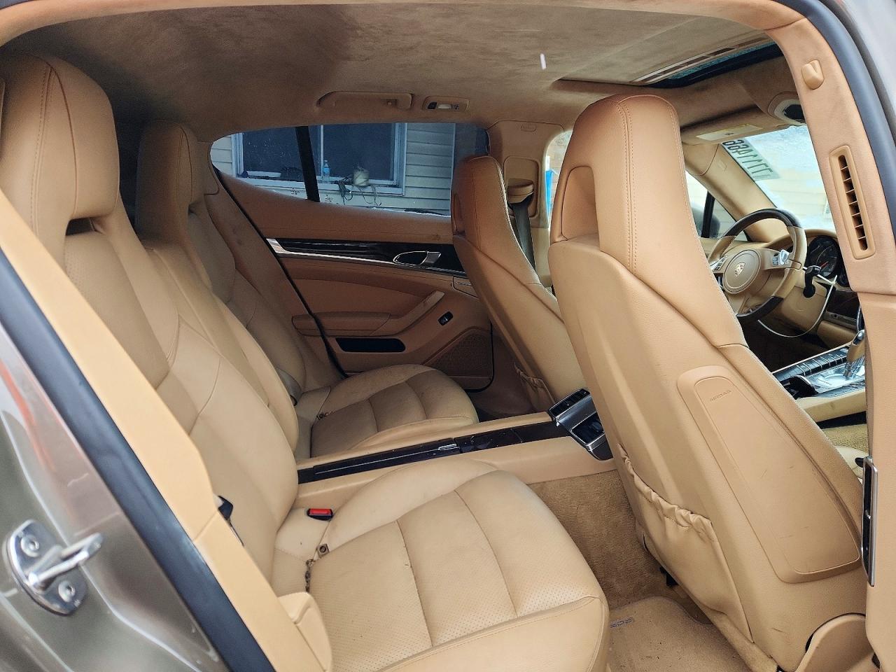 2013 PORSCHE PANAMERA Base (2WD), 4 (4WD)
