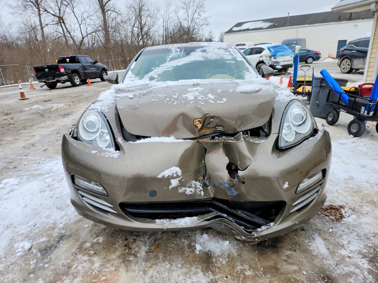 2013 PORSCHE PANAMERA Base (2WD), 4 (4WD)