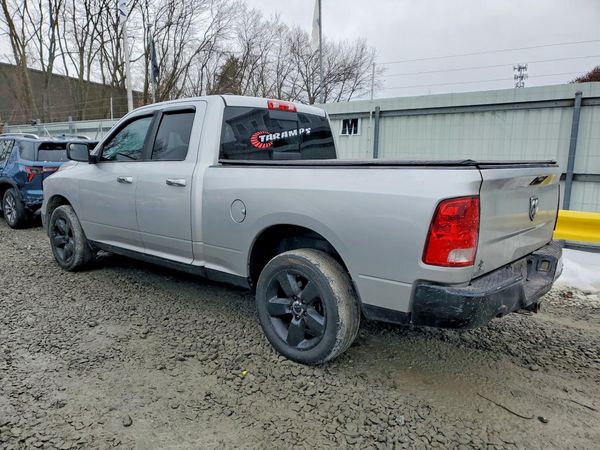 2014 RAM 1500 SLT