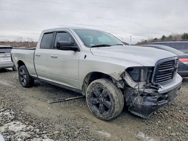 2014 RAM 1500 SLT