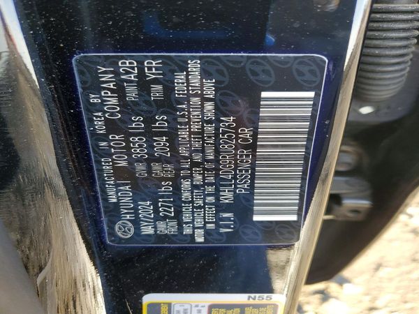 2024 HYUNDAI ELANTRA SE