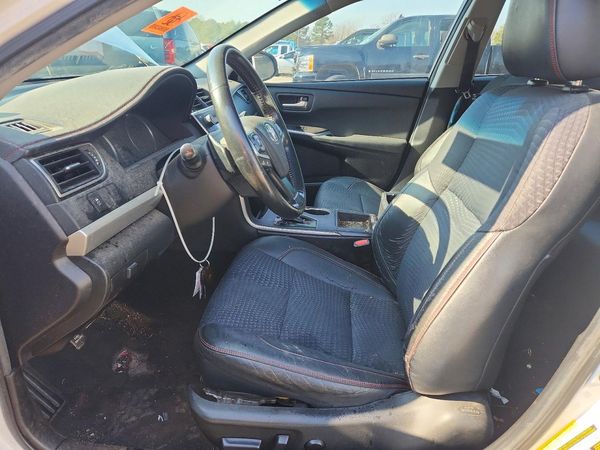2015 TOYOTA CAMRY