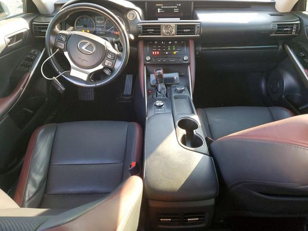 2018 LEXUS IS 300