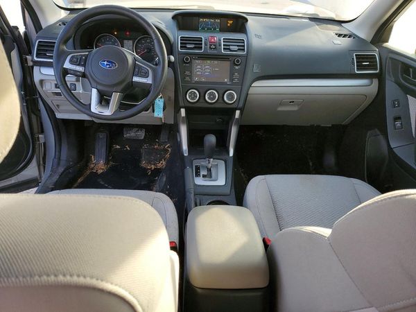 2018 SUBARU FORESTER Base P