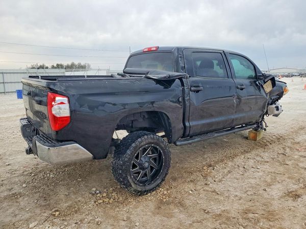 2016 TOYOTA TUNDRA SR5
