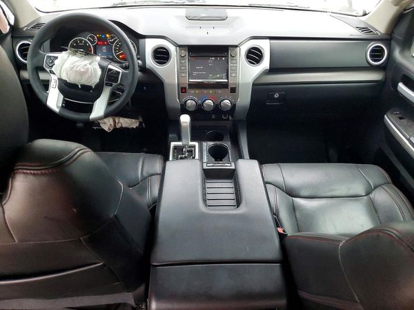 2016 TOYOTA TUNDRA SR5