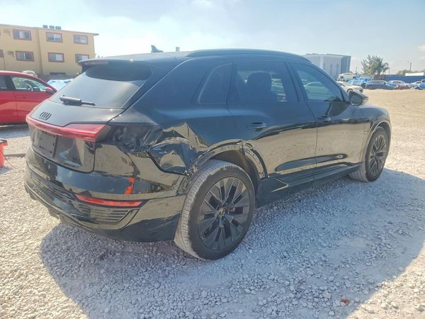 2024 AUDI Q8 E-TRON