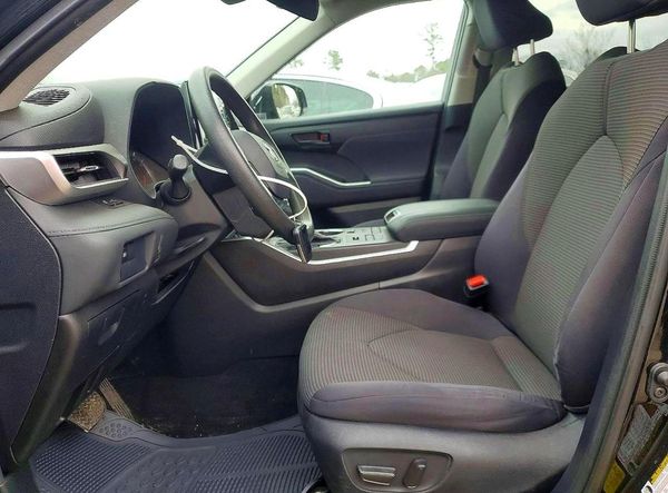 2021 TOYOTA HIGHLANDER