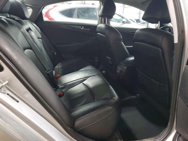 2014 HYUNDAI SONATA