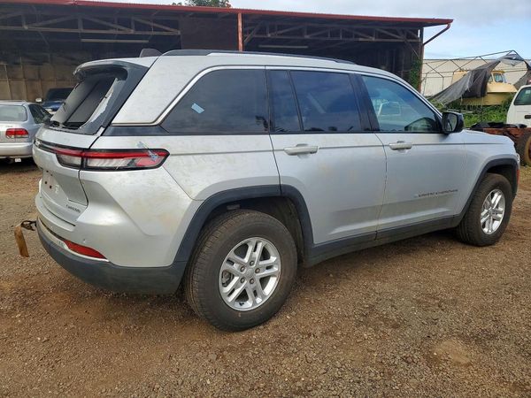2023 JEEP GRAND CHEROKEE LAREDO 4X4