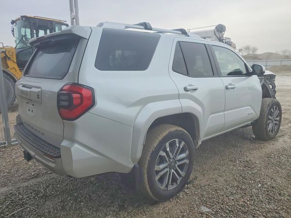 2025 TOYOTA 4RUNNER