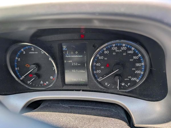 2016 TOYOTA RAV4 XLE (M Grade)