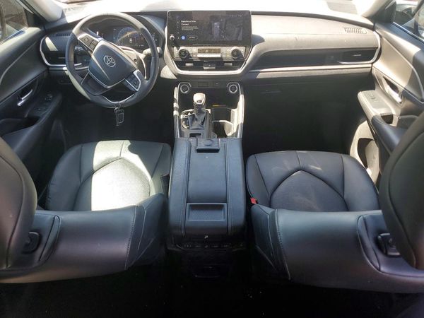 2024 TOYOTA GRAND HIGHLANDER