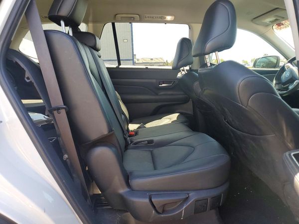 2024 TOYOTA GRAND HIGHLANDER