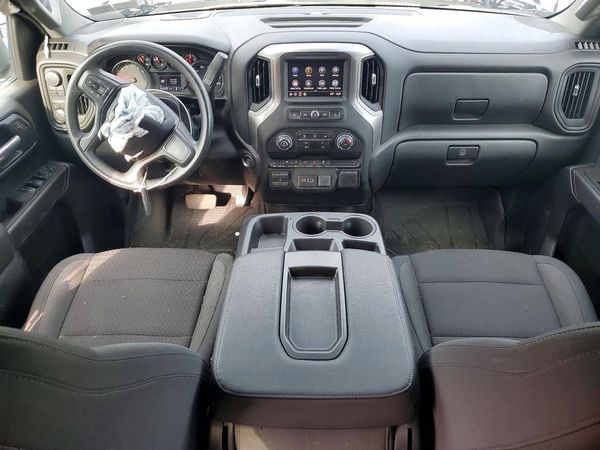 2026 CHEVROLET SILVERADO Custom