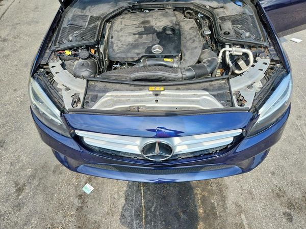 2019 MERCEDES-BENZ C C300