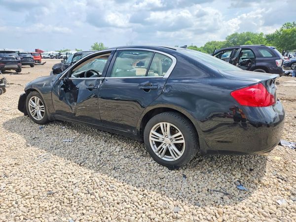 2013 INFINITI G37