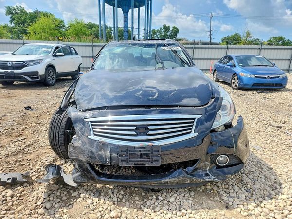 2013 INFINITI G37