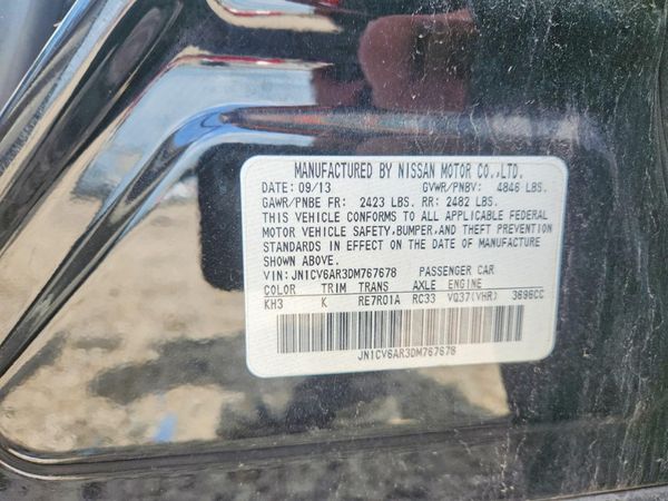 2013 INFINITI G37
