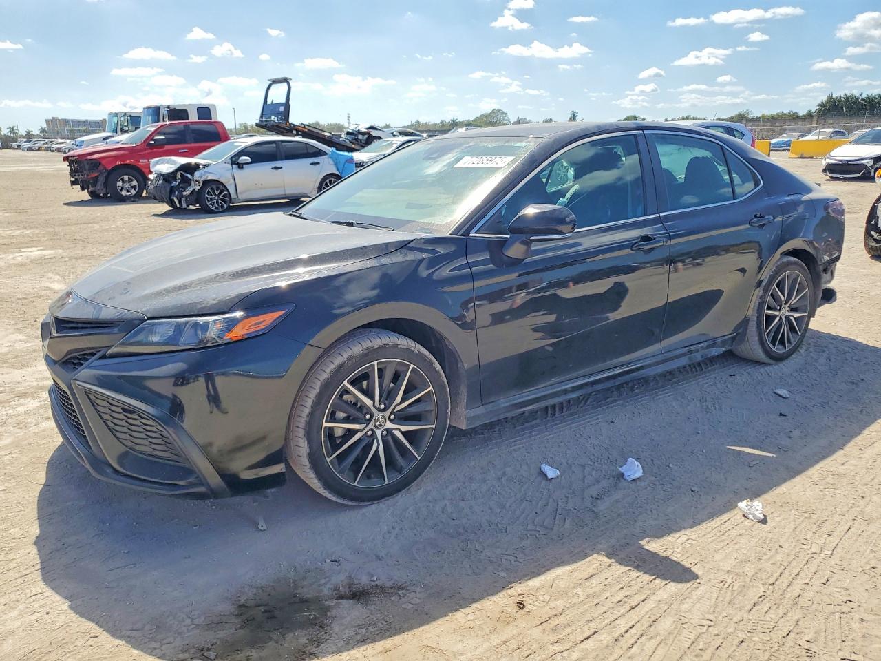 2024 TOYOTA CAMRY SE