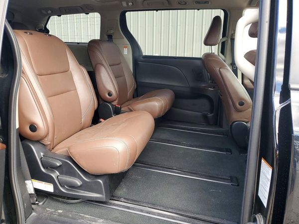 2020 TOYOTA SIENNA