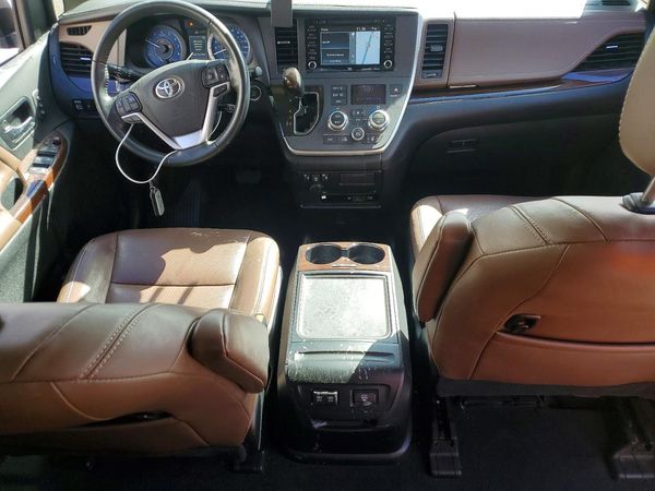 2020 TOYOTA SIENNA