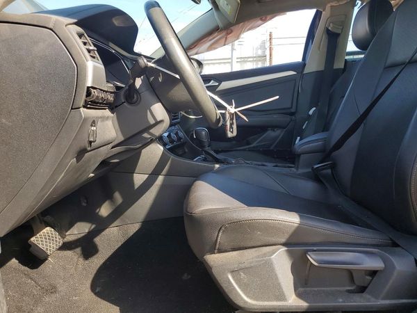 2020 VOLKSWAGEN JETTA S, SE, R-Line — DENT