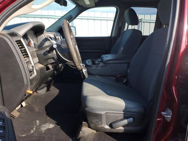 2017 RAM 1500 ST QUAD CAB 4X4