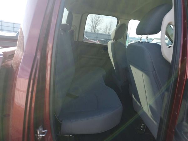 2017 RAM 1500 ST QUAD CAB 4X4