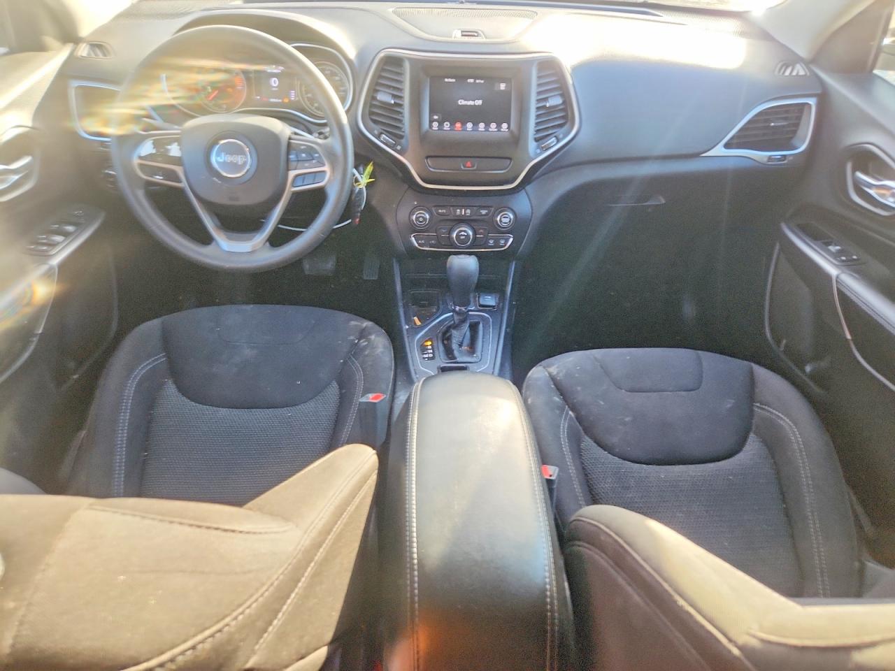 2019 JEEP CHEROKEE LATITUDE FWD