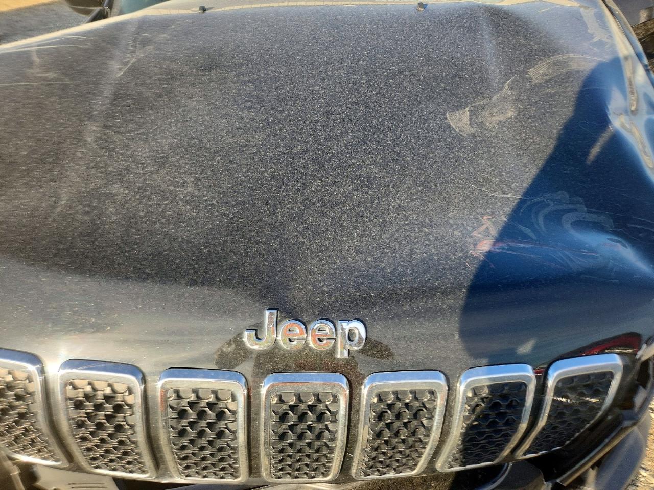 2019 JEEP CHEROKEE LATITUDE FWD