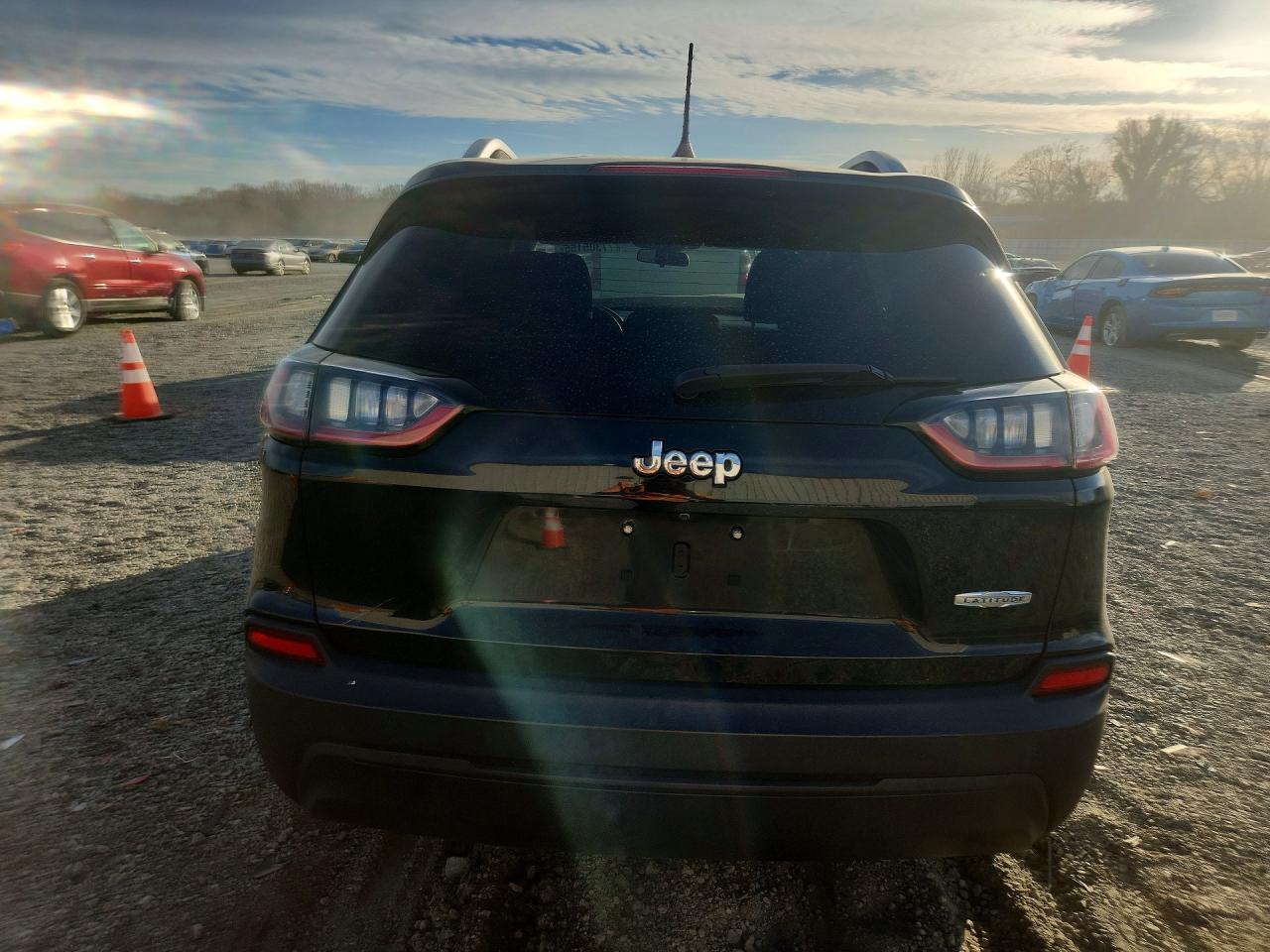 2019 JEEP CHEROKEE LATITUDE FWD