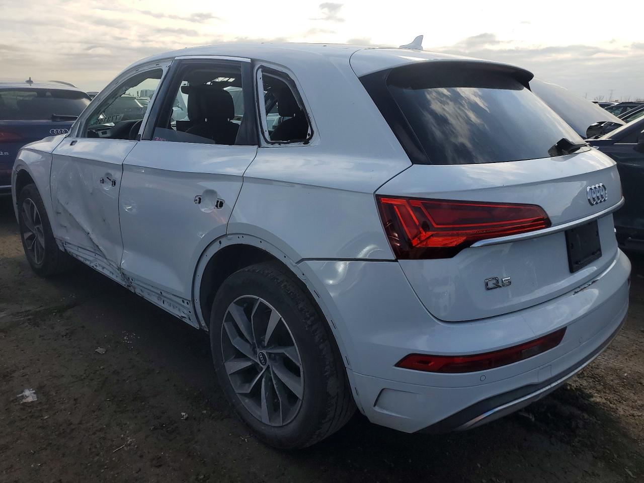 2021 AUDI Q5 quattro Premium Plus