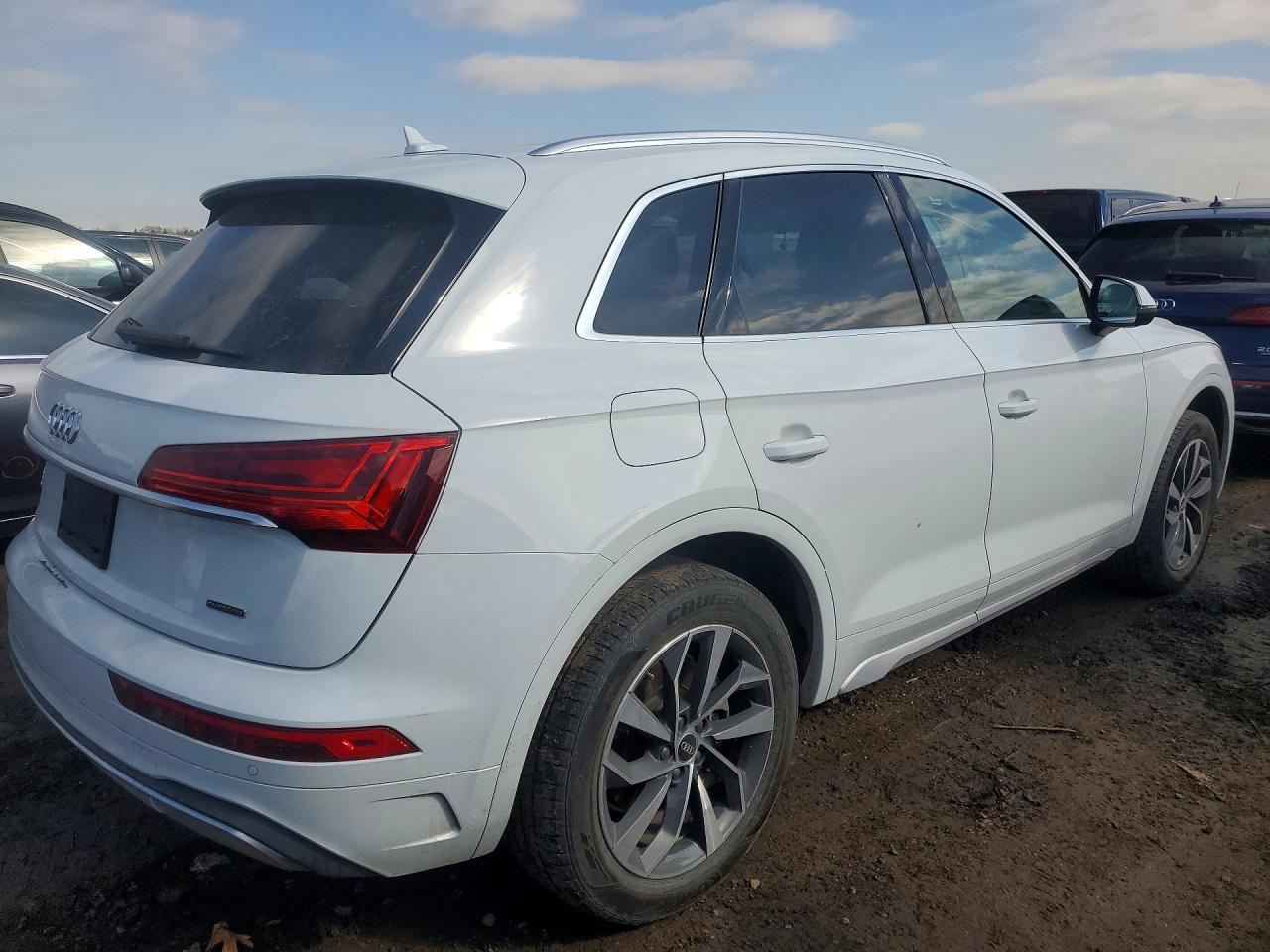 2021 AUDI Q5 quattro Premium Plus