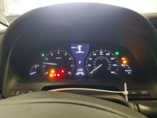 2013 LEXUS LS