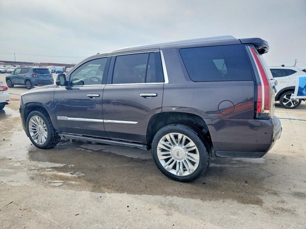 2017 CADILLAC ESCALADE