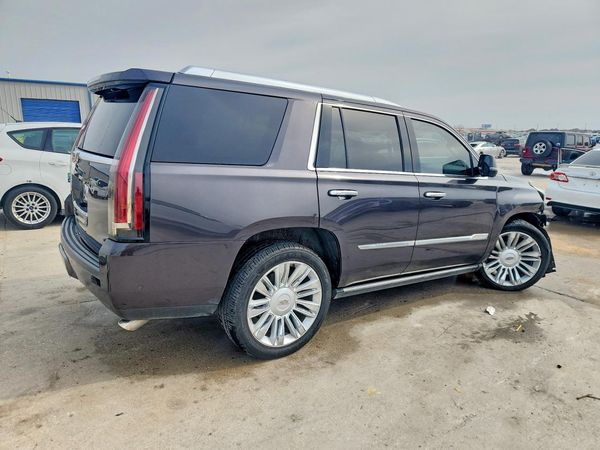 2017 CADILLAC ESCALADE