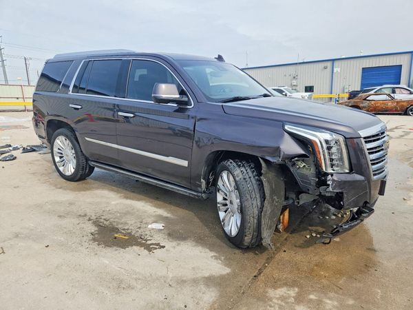 2017 CADILLAC ESCALADE