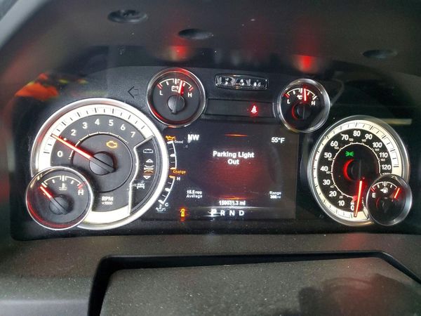 2018 RAM 1500 SLT CREW CAB 4X2