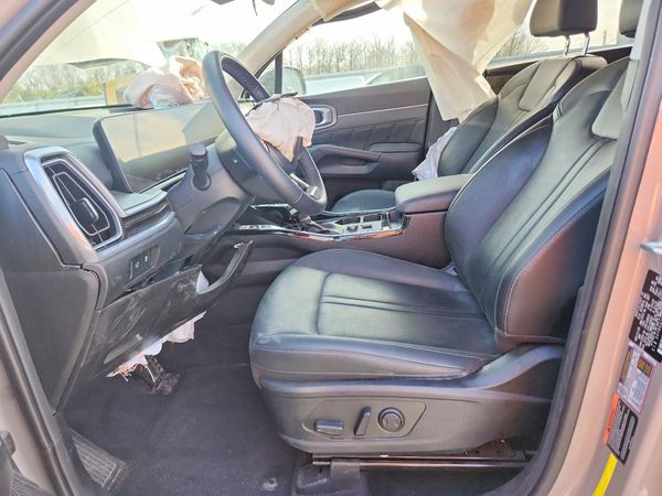 2025 KIA SORENTO