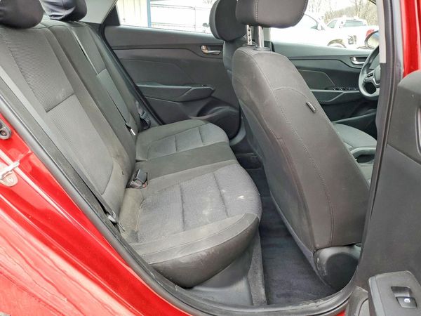 2022 HYUNDAI ACCENT SE, SEL