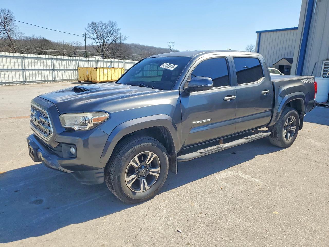 2017 TOYOTA TACOMA