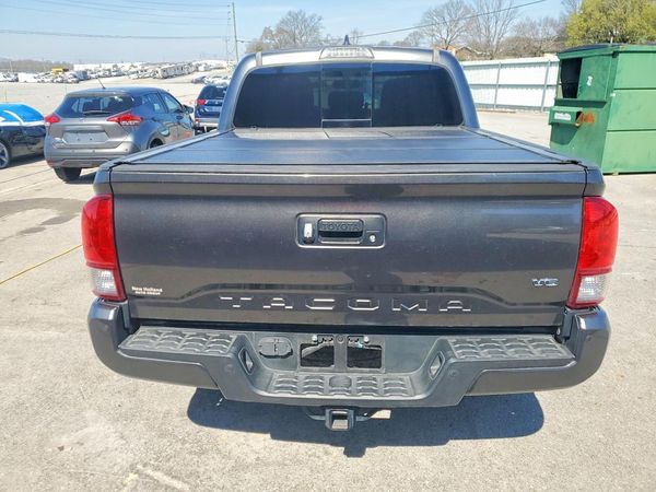 2017 TOYOTA TACOMA