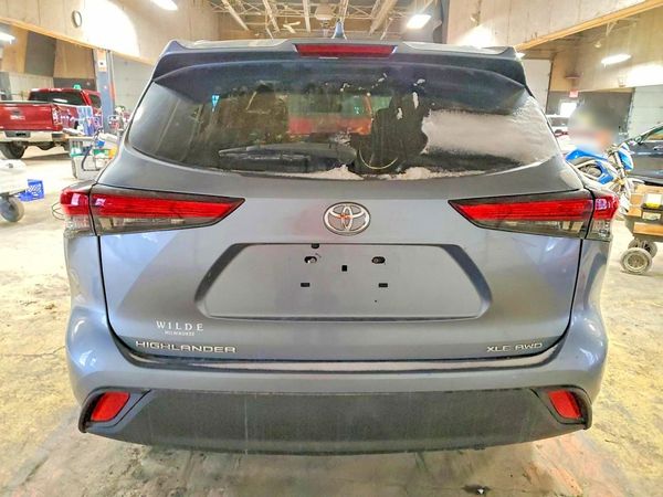 2020 TOYOTA HIGHLANDER