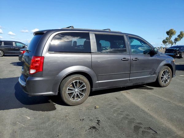2017 DODGE GRAND CARAVAN GT