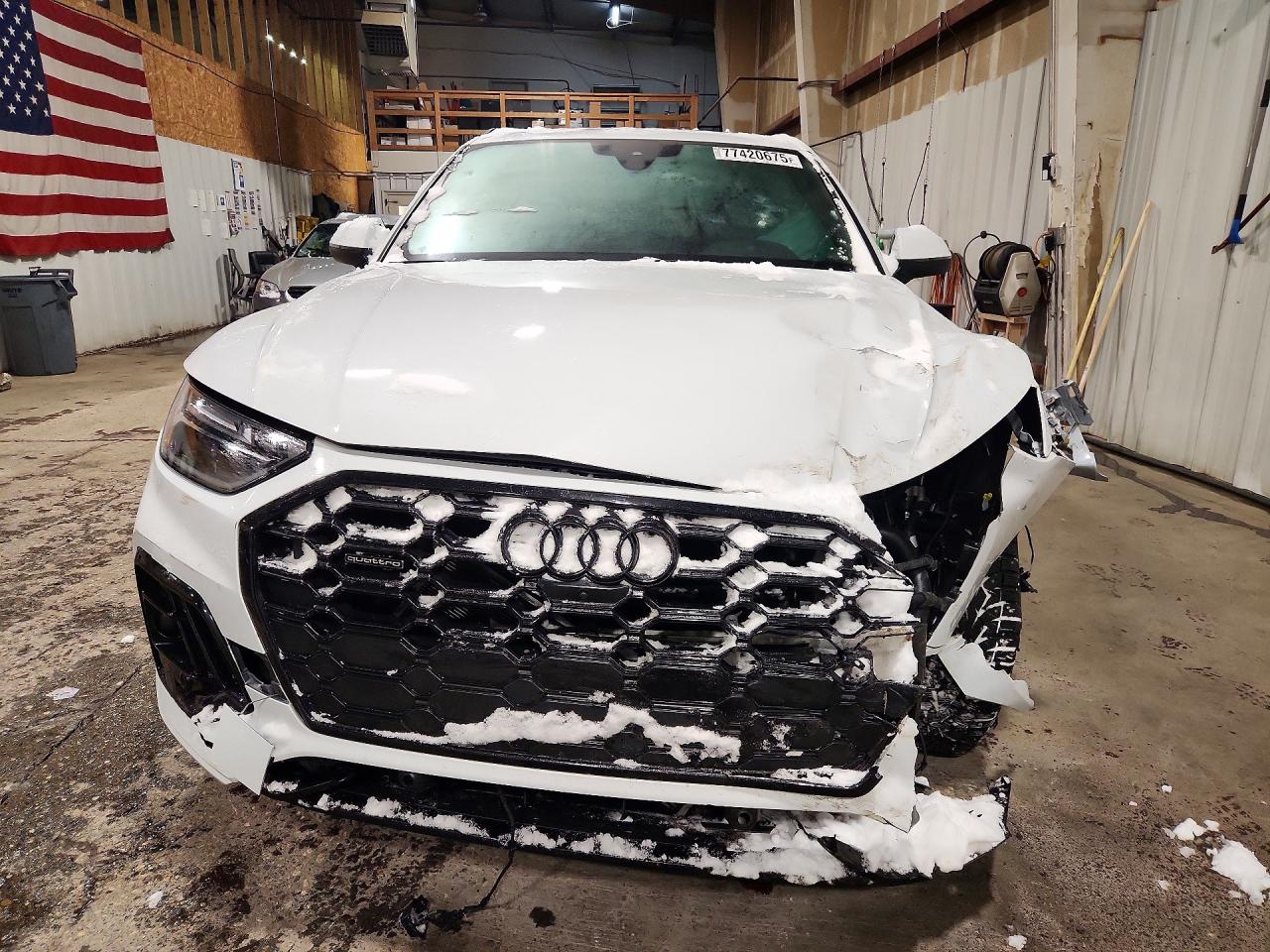 2024 AUDI Q5 E