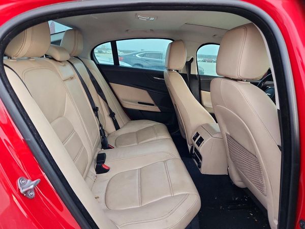 2018 JAGUAR XE Prestige — PSRS