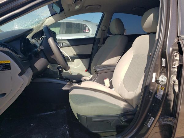 2013 KIA FORTE