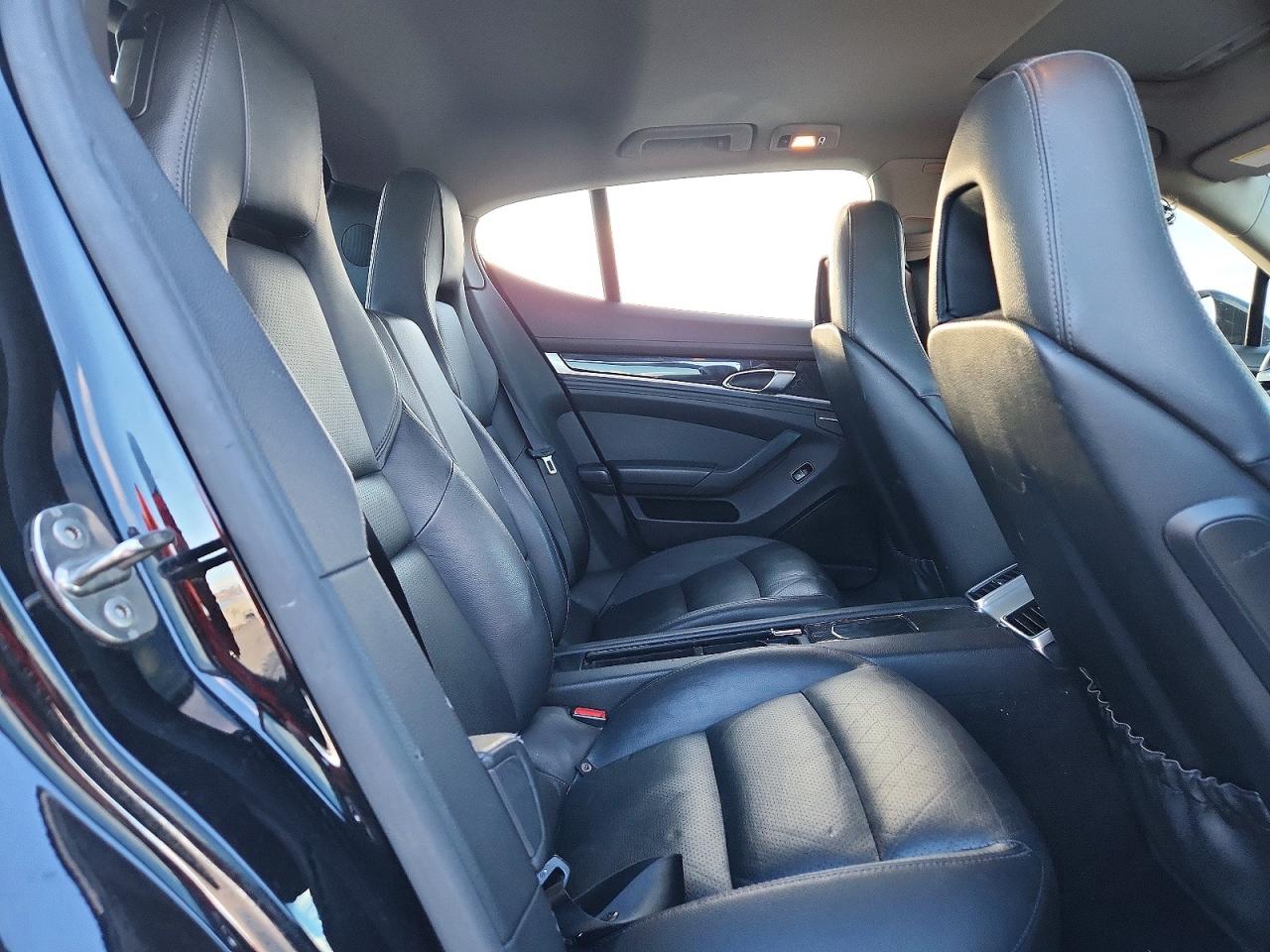 2014 PORSCHE PANAMERA