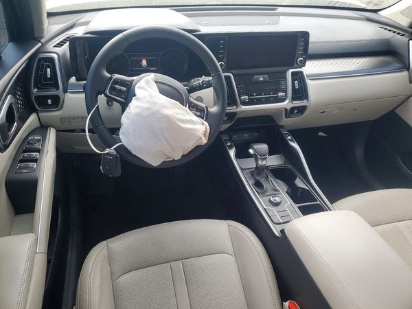 2022 KIA SORENTO